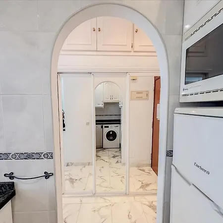 Skol 326 - With Sea View - Pool & Lejlighed Marbella